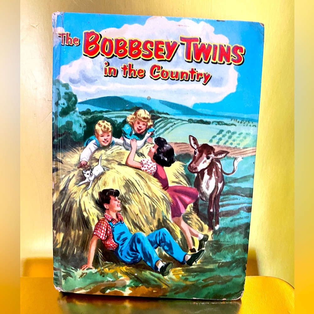 THE BOBBSEY TWINS IN THE COUNTRY VTG 1953 WHITMAN CELLO EDITION CHILDREN’S BOOK